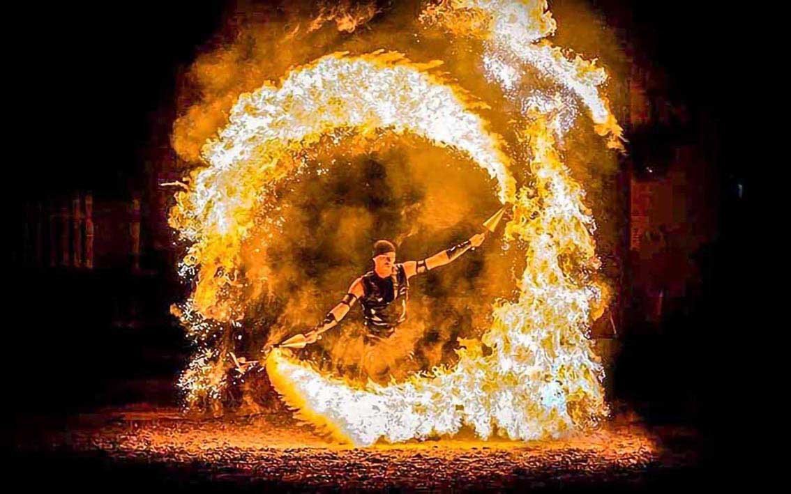 07 Fire Show